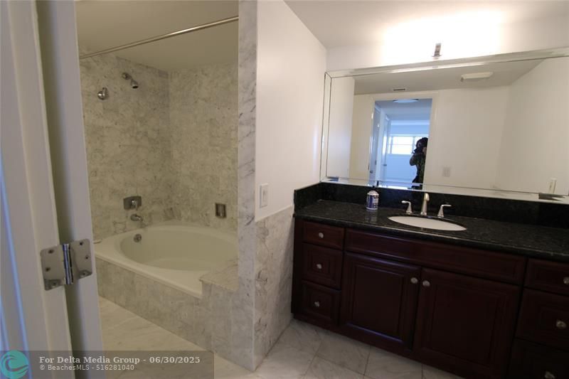 3200 Port Royale Drive, Unit 2007, Fort Lauderdale, FL 33308 Photo