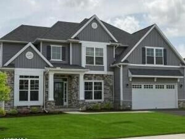 14 Hawthorne Crossing, Perrysburg, OH 43551