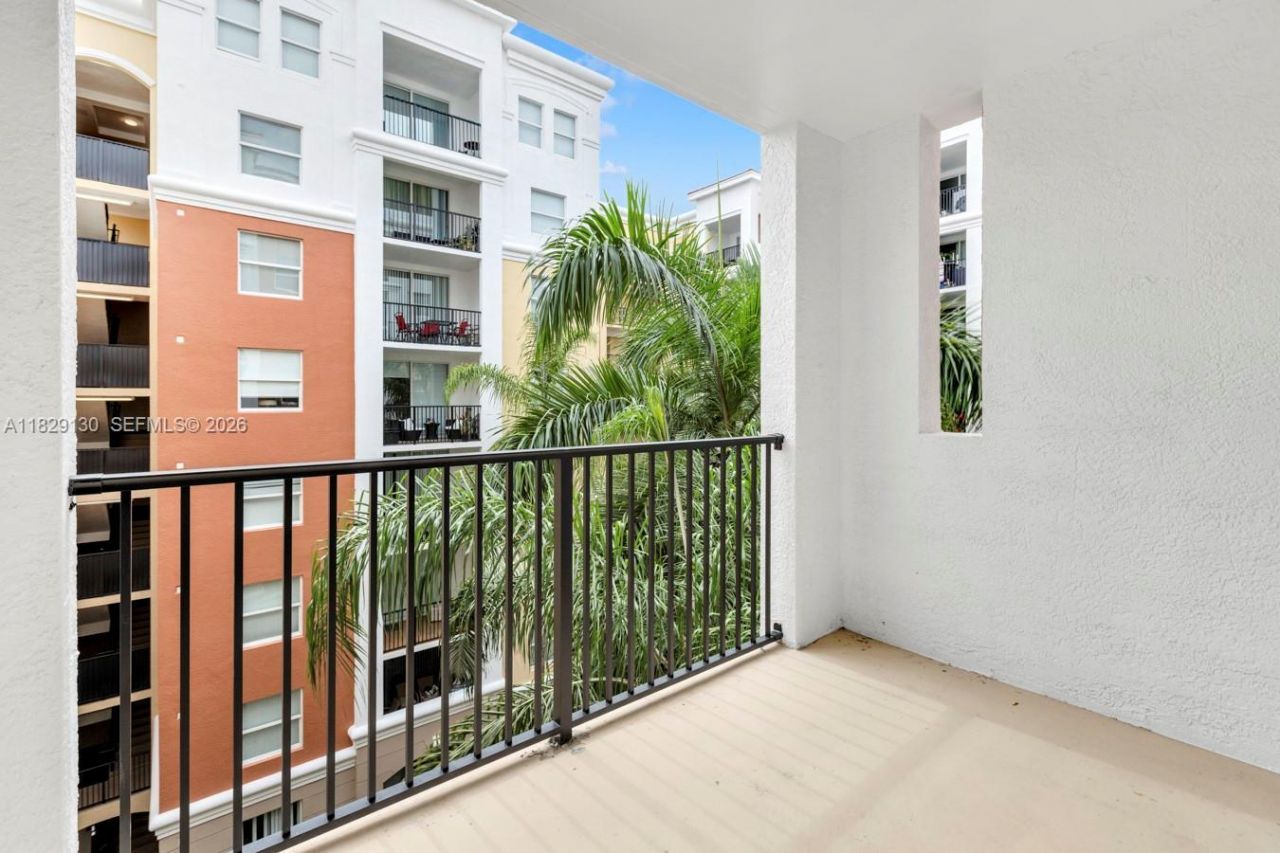 17100 N Bay Rd, Unit 1610, Sunny Isles Beach, FL 33160 Photo