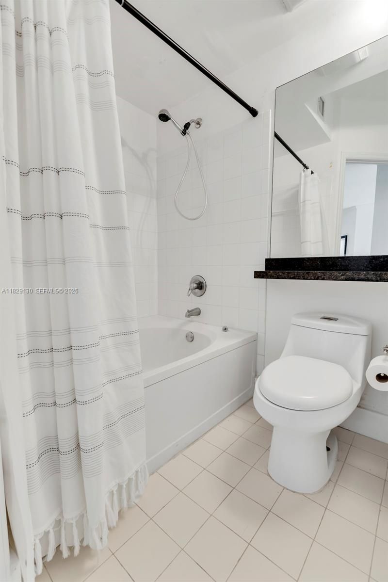 17100 N Bay Rd, Unit 1610, Sunny Isles Beach, FL 33160 Photo