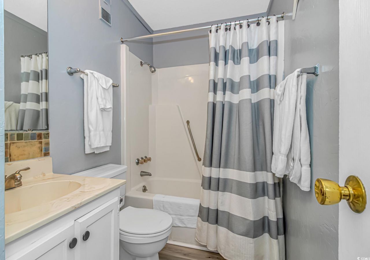 5905 S Kings Hwy. Photo 16