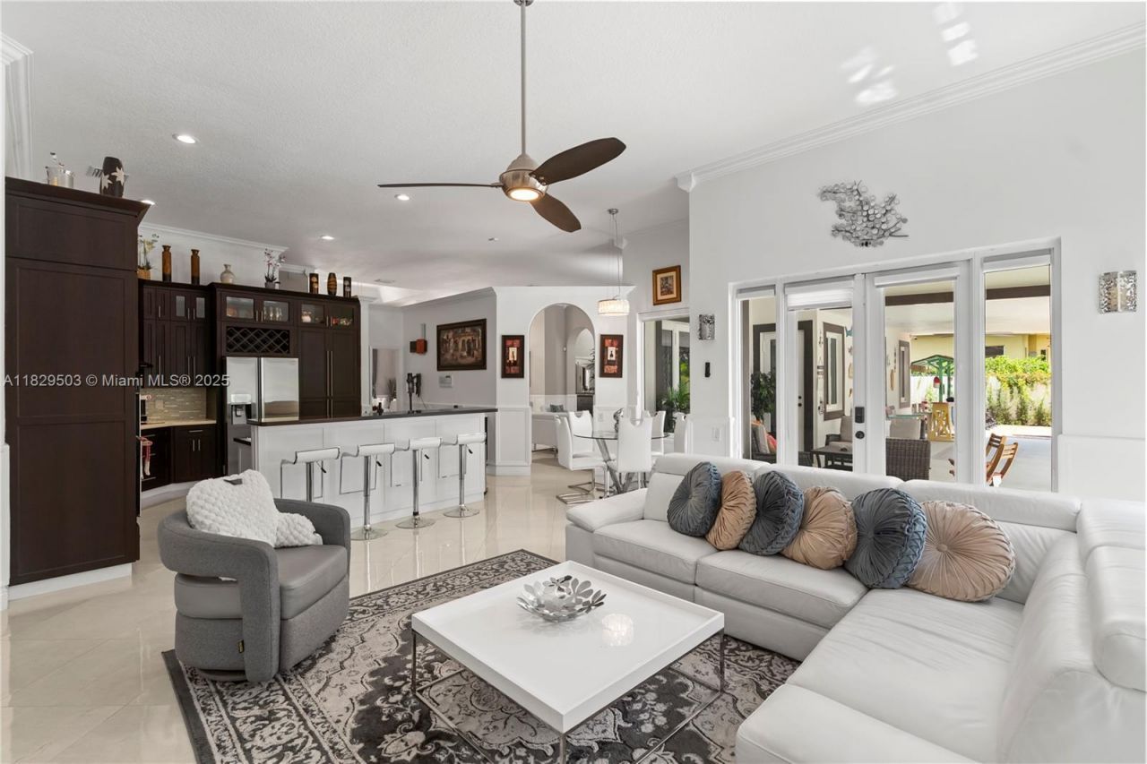 16601 SW 87th Ct, Unit 16601, Palmetto Bay, FL 33157 Photo