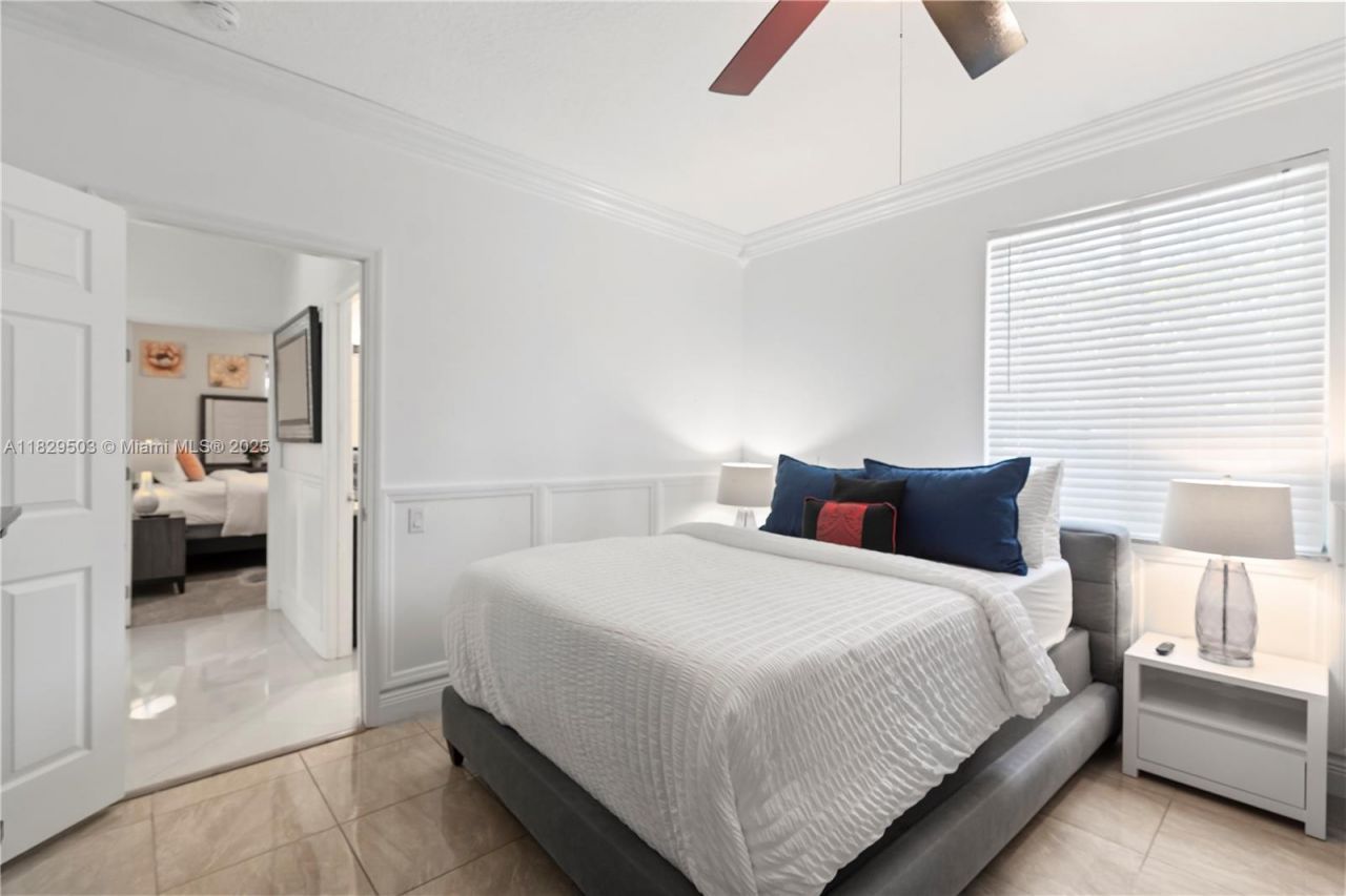 16601 SW 87th Ct, Unit 16601, Palmetto Bay, FL 33157 Photo