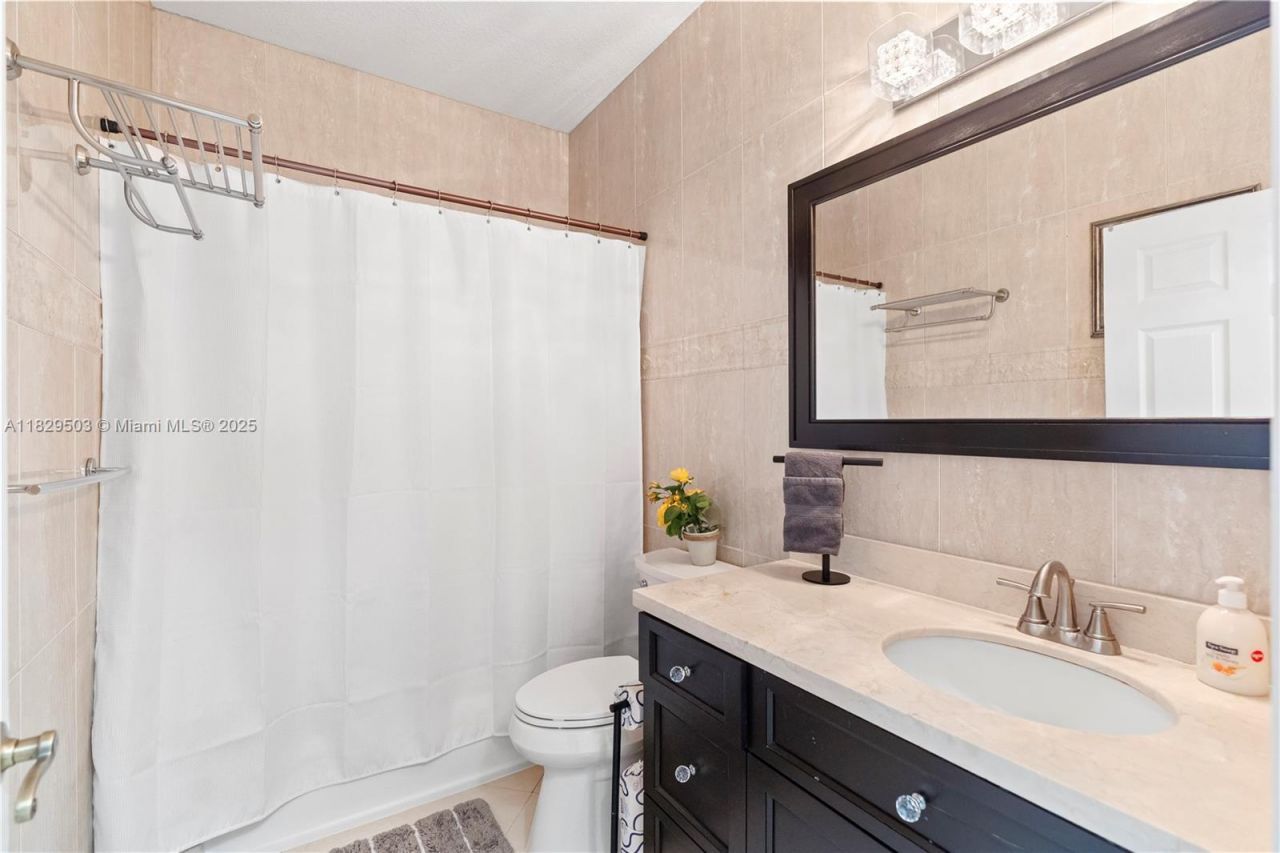 16601 SW 87th Ct, Unit 16601, Palmetto Bay, FL 33157 Photo