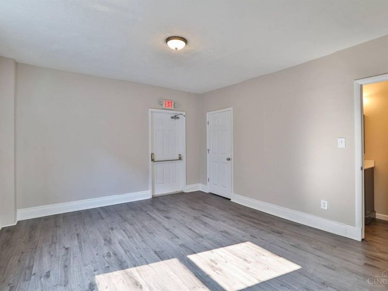 2007 Madison Road, Cincinnati, OH 45208 Photo 15