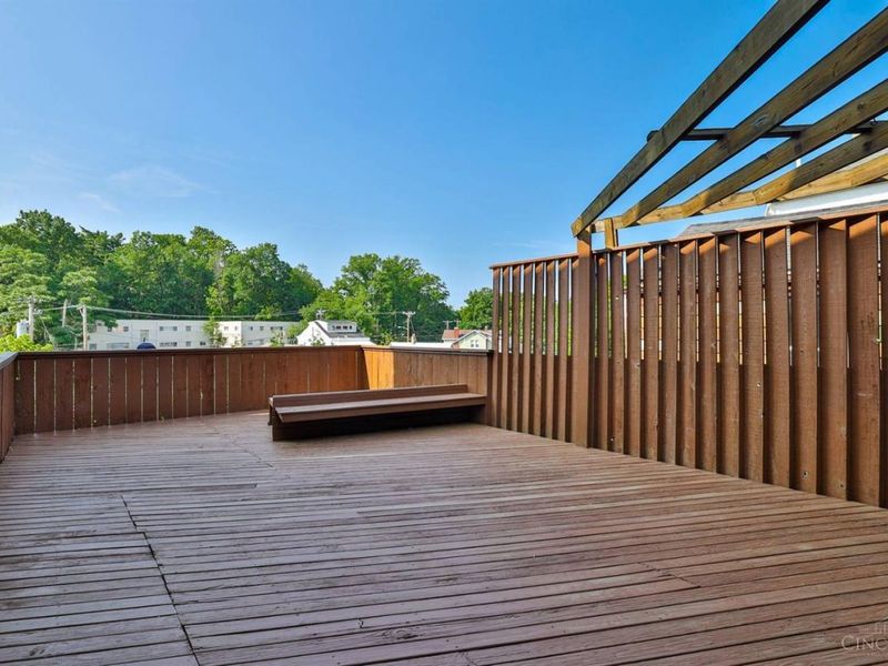 2009 Madison Road, Cincinnati, OH 45208 Photo 5