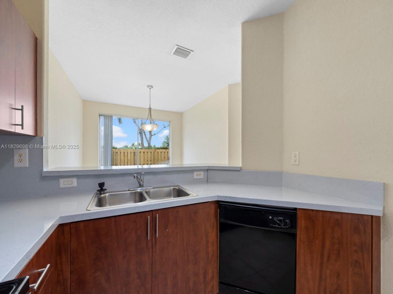 2504 SE 15th Ct, Homestead, FL 33035 Photo