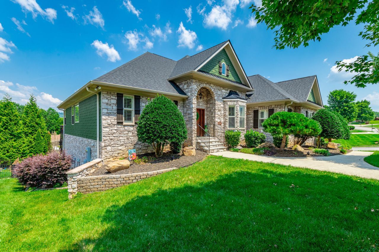3106 Reflection Lane Ooltewah, TN 37363