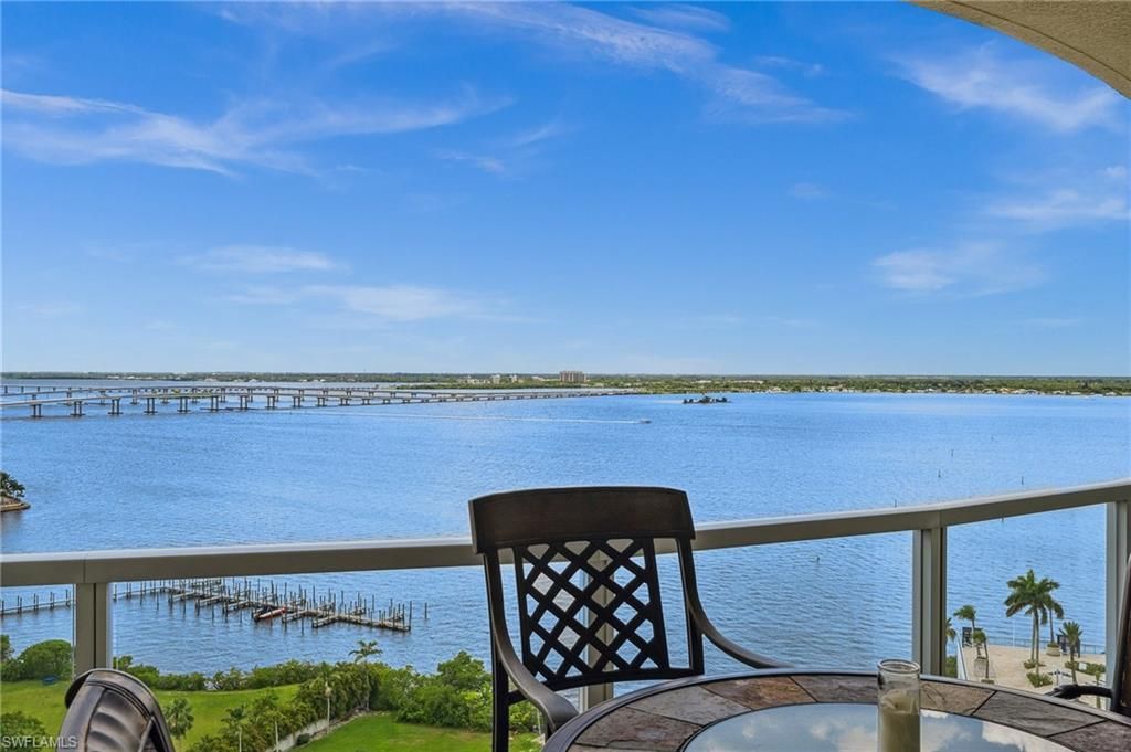 3000 Oasis Grand Blvd, Unit 1702, Fort Myers, FL 33916 Photo