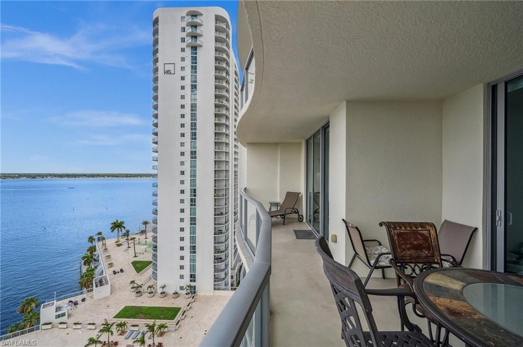 3000 Oasis Grand Blvd, Unit 1702, Fort Myers, FL 33916 Photo