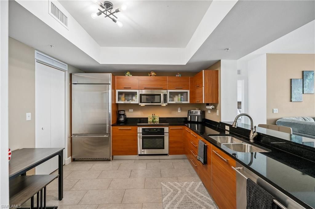 3000 Oasis Grand Blvd, Unit 1702, Fort Myers, FL 33916 Photo