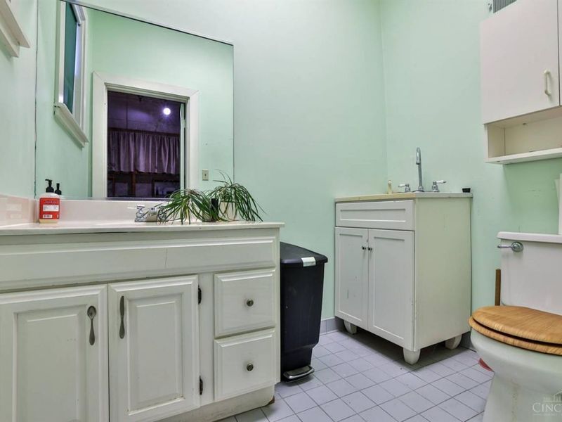 2029 Madison Road, Cincinnati, OH 45208 Photo 5