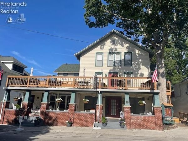 317 Maple, Unit 17, Lakeside, OH 43440