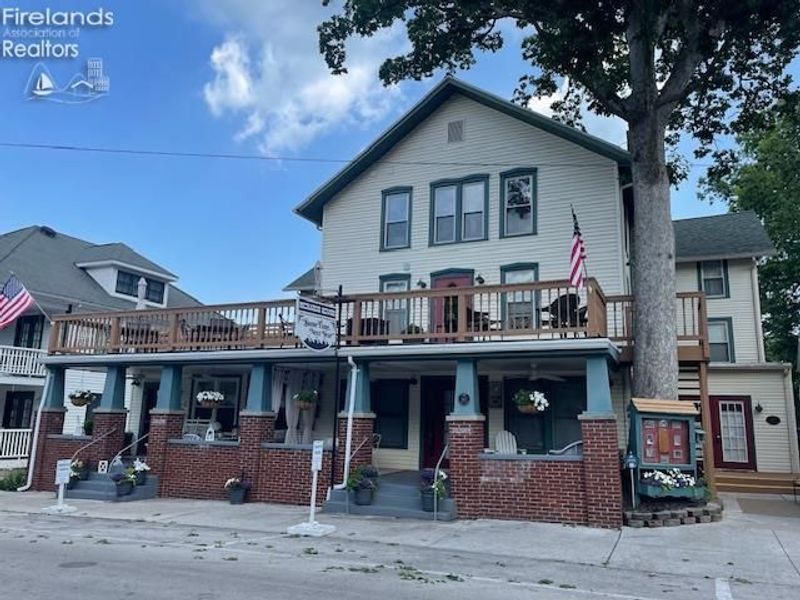 317 Maple, Unit 17, Lakeside, OH 43440 Photo 2