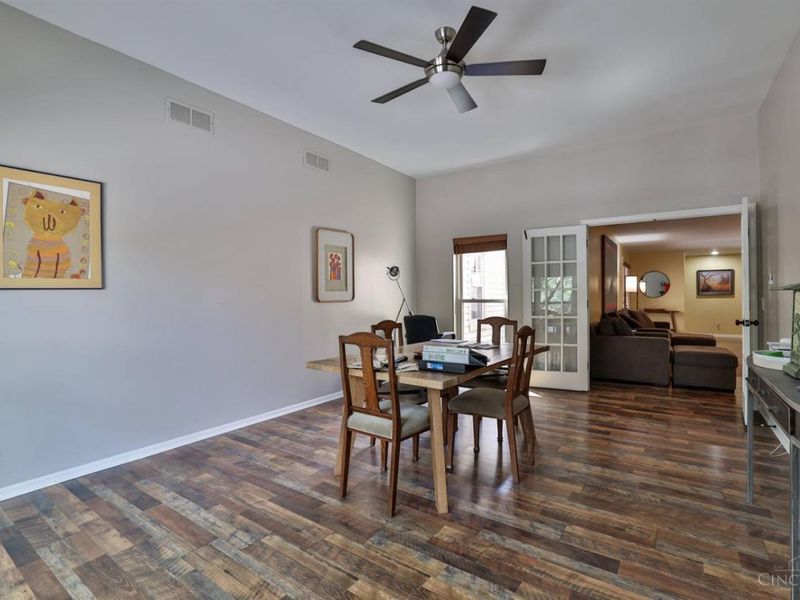 2039 Madison Road, Cincinnati, OH 45208 Photo 11