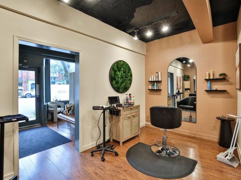 2039 Madison Road, Cincinnati, OH 45208 Photo 27