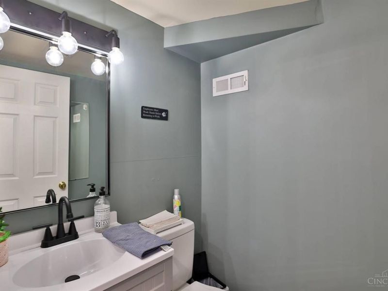 2039 Madison Road, Cincinnati, OH 45208 Photo 30