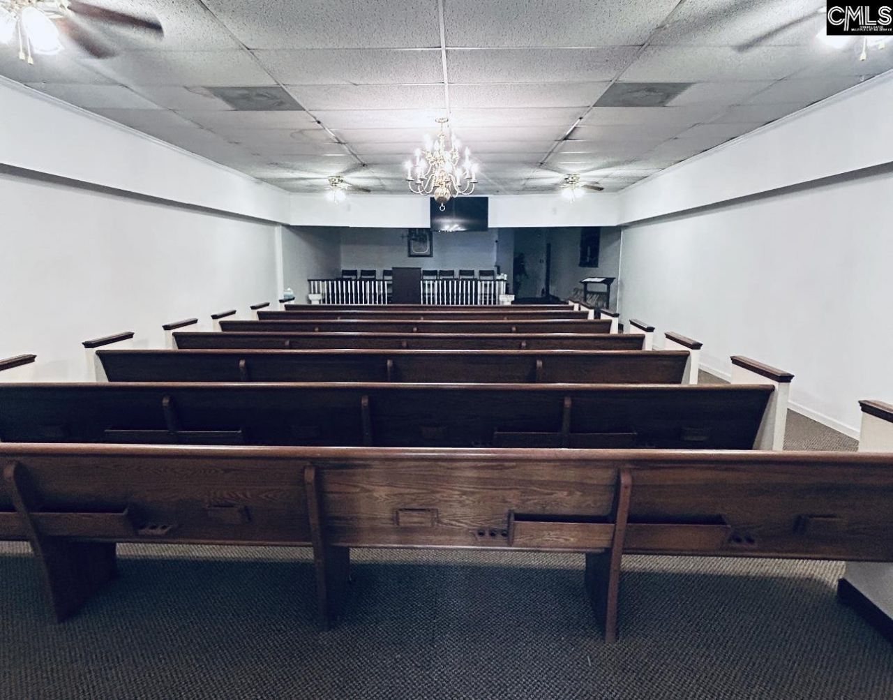 280-295 W Third Street Photo 5