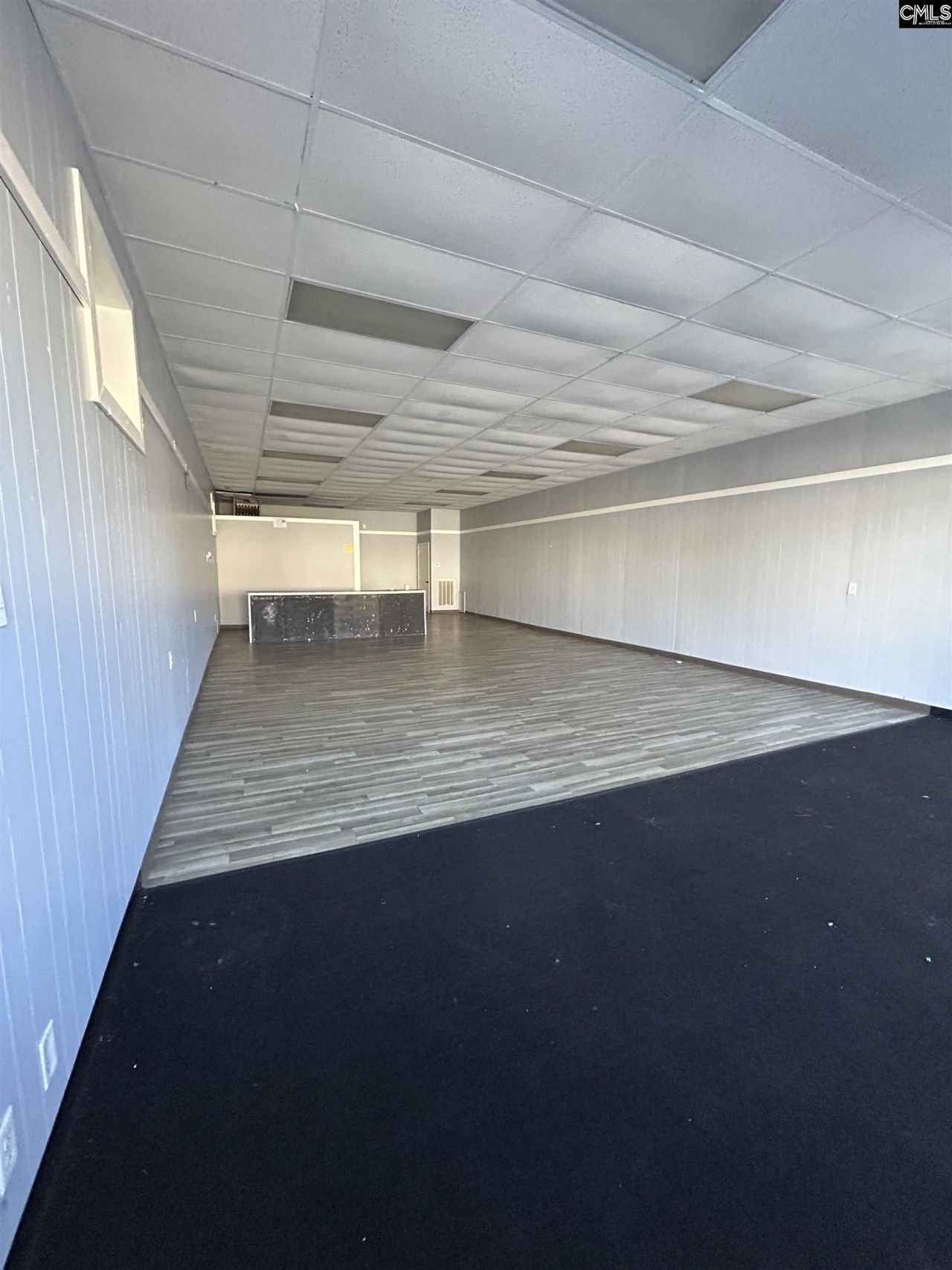 280-295 W Third Street Photo 7