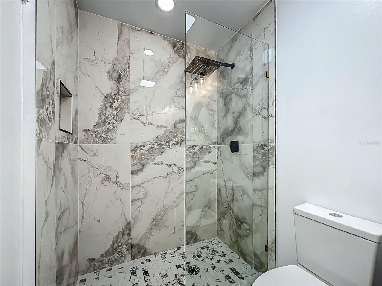 8781 S Lakeshore Drive, Floral City, FL 34436 Photo