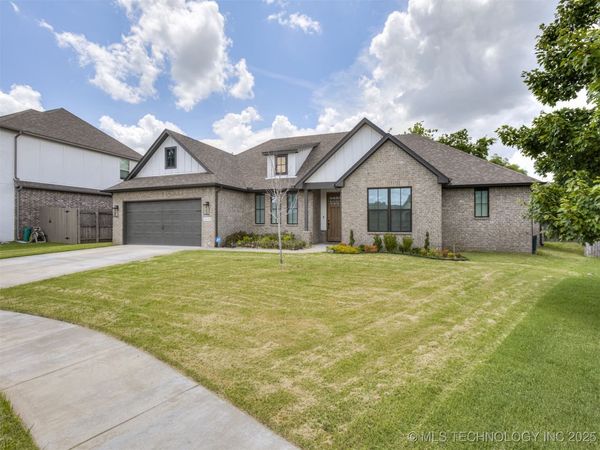 3610 S Fir Court, Broken Arrow, OK 74011