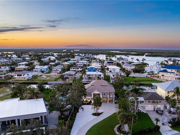 211 Sterling AVE, FORT MYERS BEACH, FL 33931