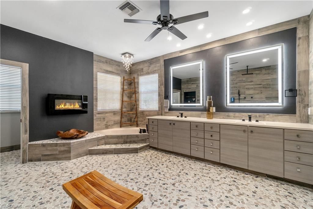 211 Sterling Ave, Fort Myers Beach, FL 33931 Photo