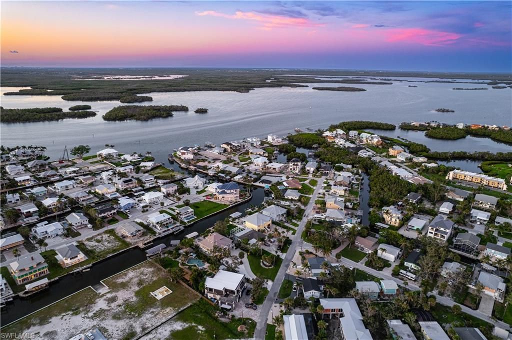 211 Sterling Ave, Fort Myers Beach, FL 33931 Photo