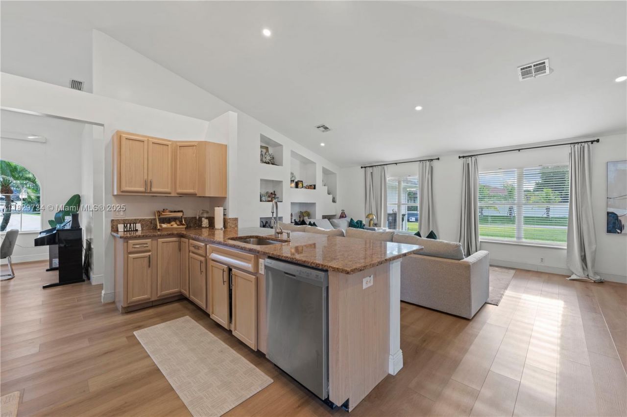 2055 SW Aaron Ln, Port Saint Lucie, FL 34953 Photo