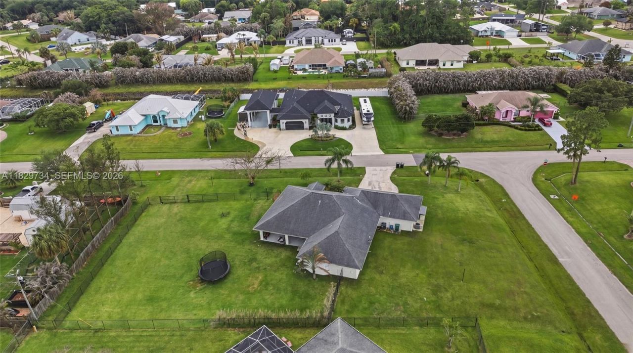 2055 SW Aaron Ln, Port Saint Lucie, FL 34953 Photo