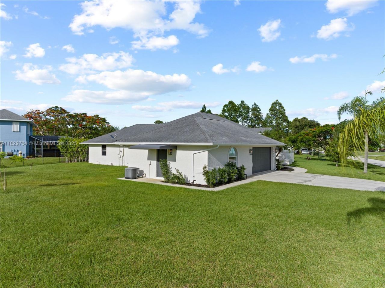 2055 SW Aaron Ln, Port Saint Lucie, FL 34953 Photo