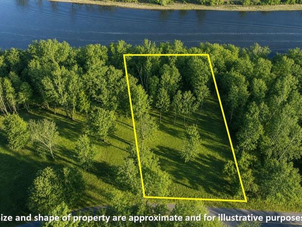 L22 Hillside Drive, Wisconsin Dells, WI 53965