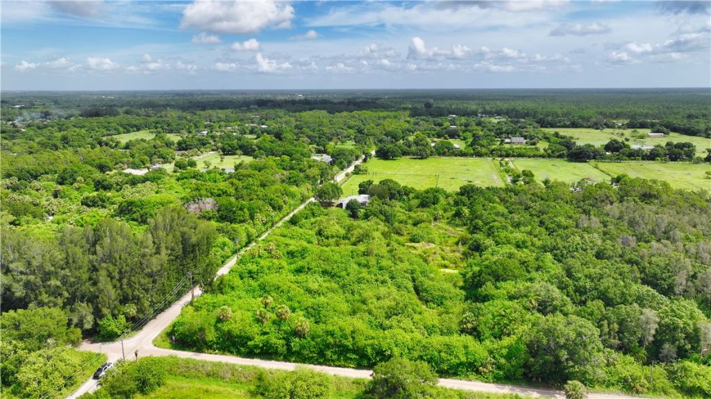 13380 101st Street, Fellsmere, FL 32948 Photo