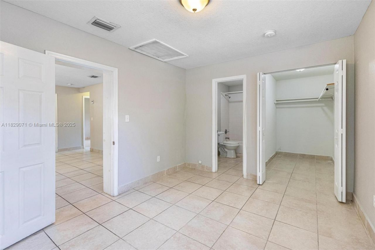 6048 Buchanan St, Hollywood, FL 33024 Photo