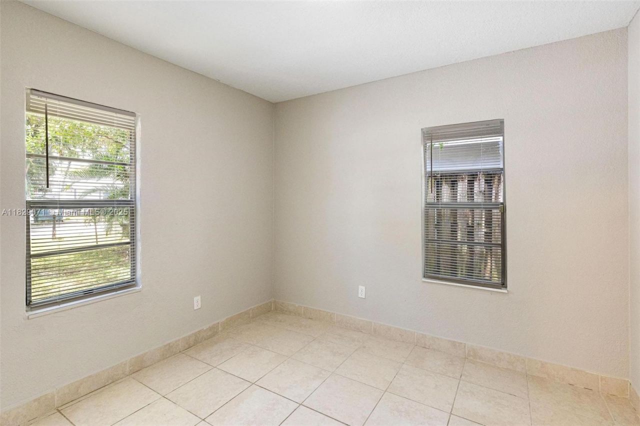 6048 Buchanan St, Hollywood, FL 33024 Photo