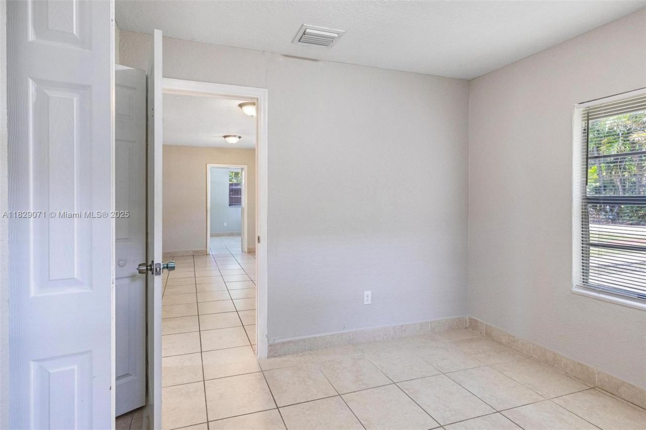 6048 Buchanan St, Hollywood, FL 33024 Photo