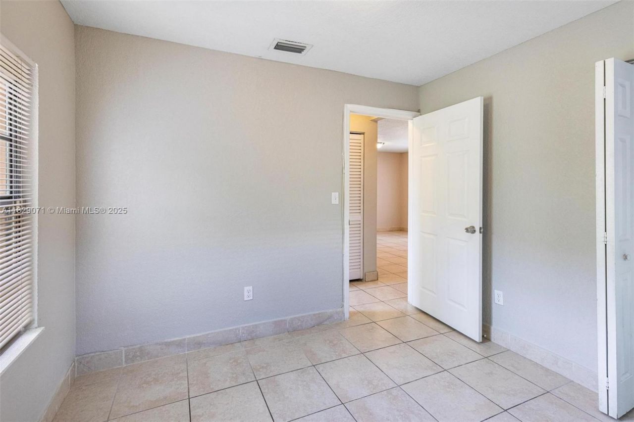 6048 Buchanan St, Hollywood, FL 33024 Photo