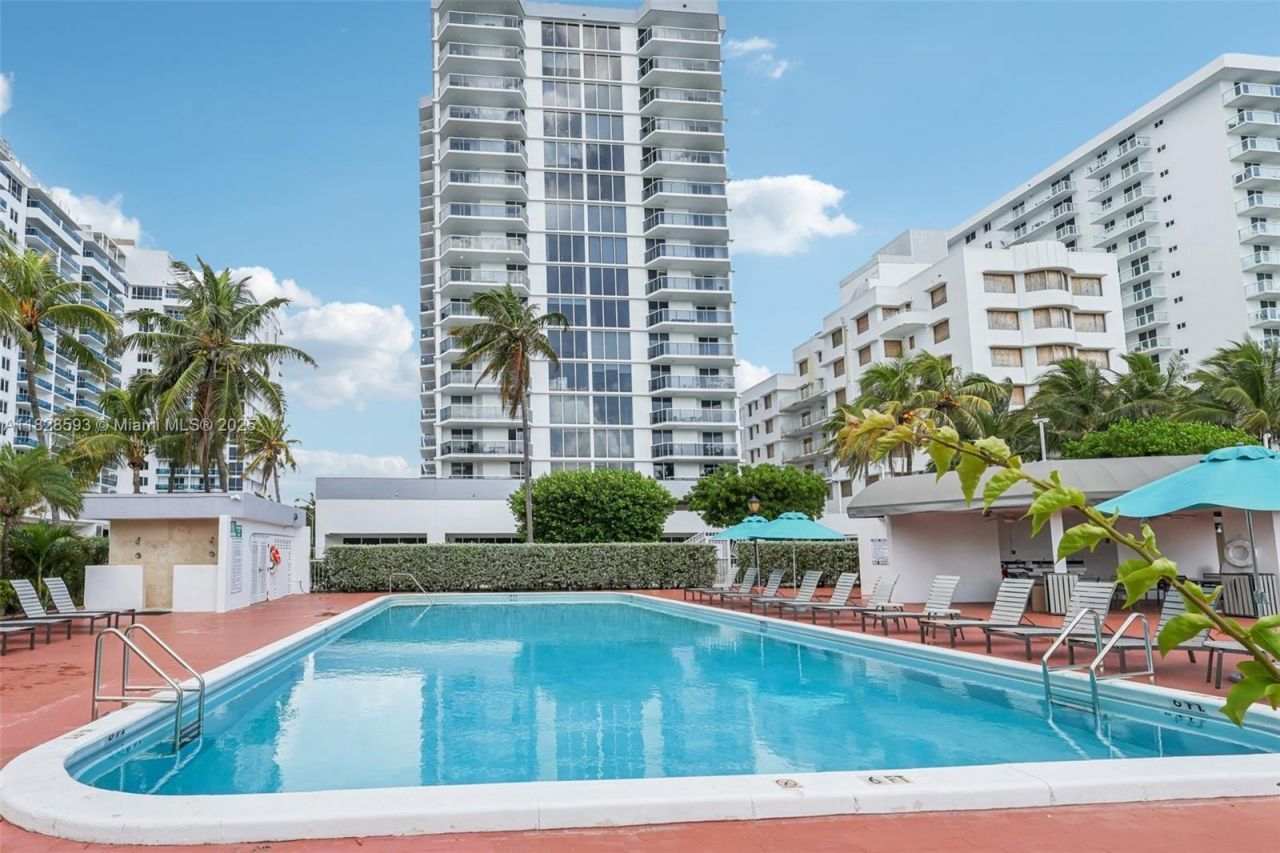 2401 Collins Ave, Unit 1612, Miami Beach, FL 33140 Photo