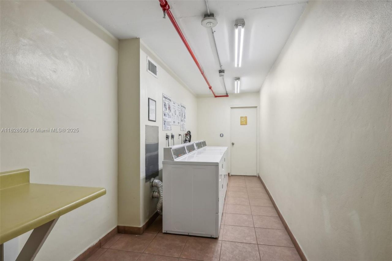 2401 Collins Ave, Unit 1612, Miami Beach, FL 33140 Photo