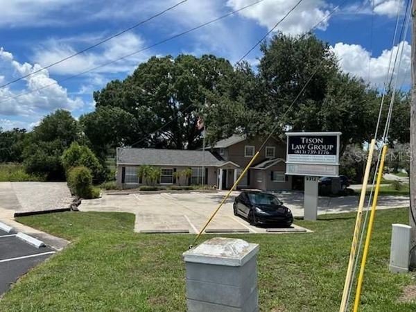 9312 N ARMENIA AVENUE, TAMPA, FL 33612