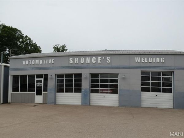 105 W Water Street, Pinckneyville, IL 62274