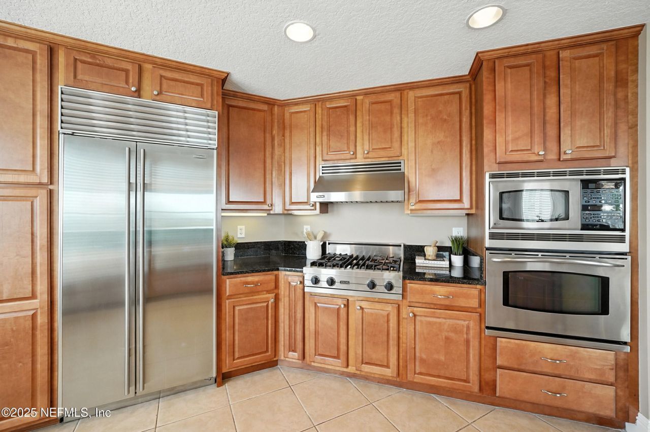 112 5th Avenue S, Unit 402, Jacksonville Beach, FL 32250 Photo
