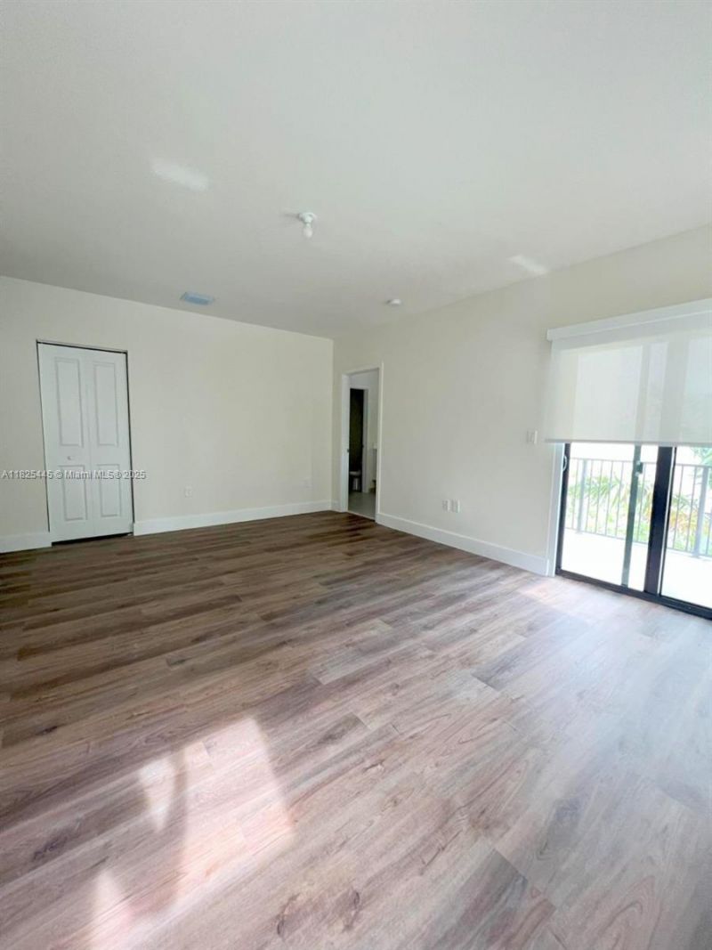 4269 NW 83rd Path, Doral, FL 33166 Photo