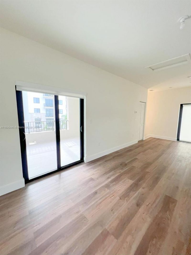 4269 NW 83rd Path, Doral, FL 33166 Photo