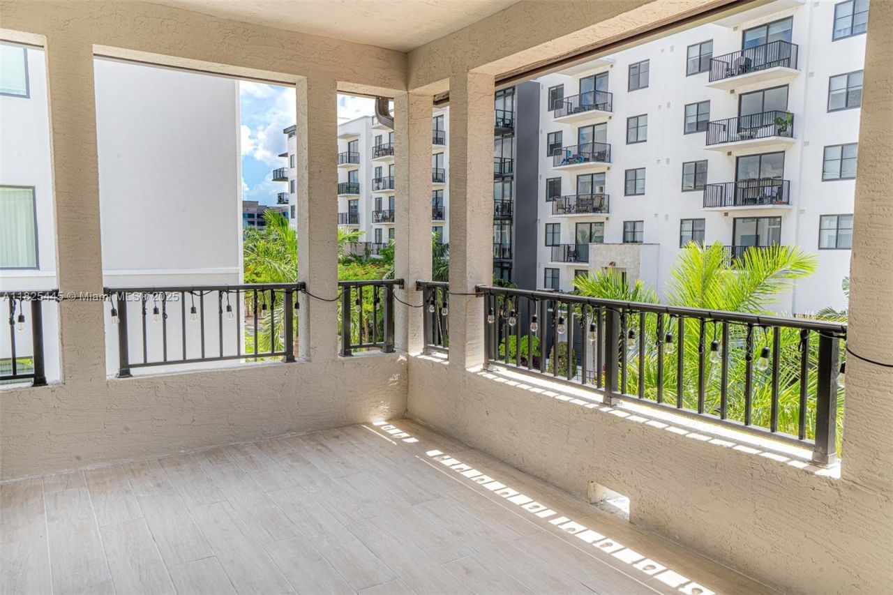 4269 NW 83rd Path, Doral, FL 33166 Photo