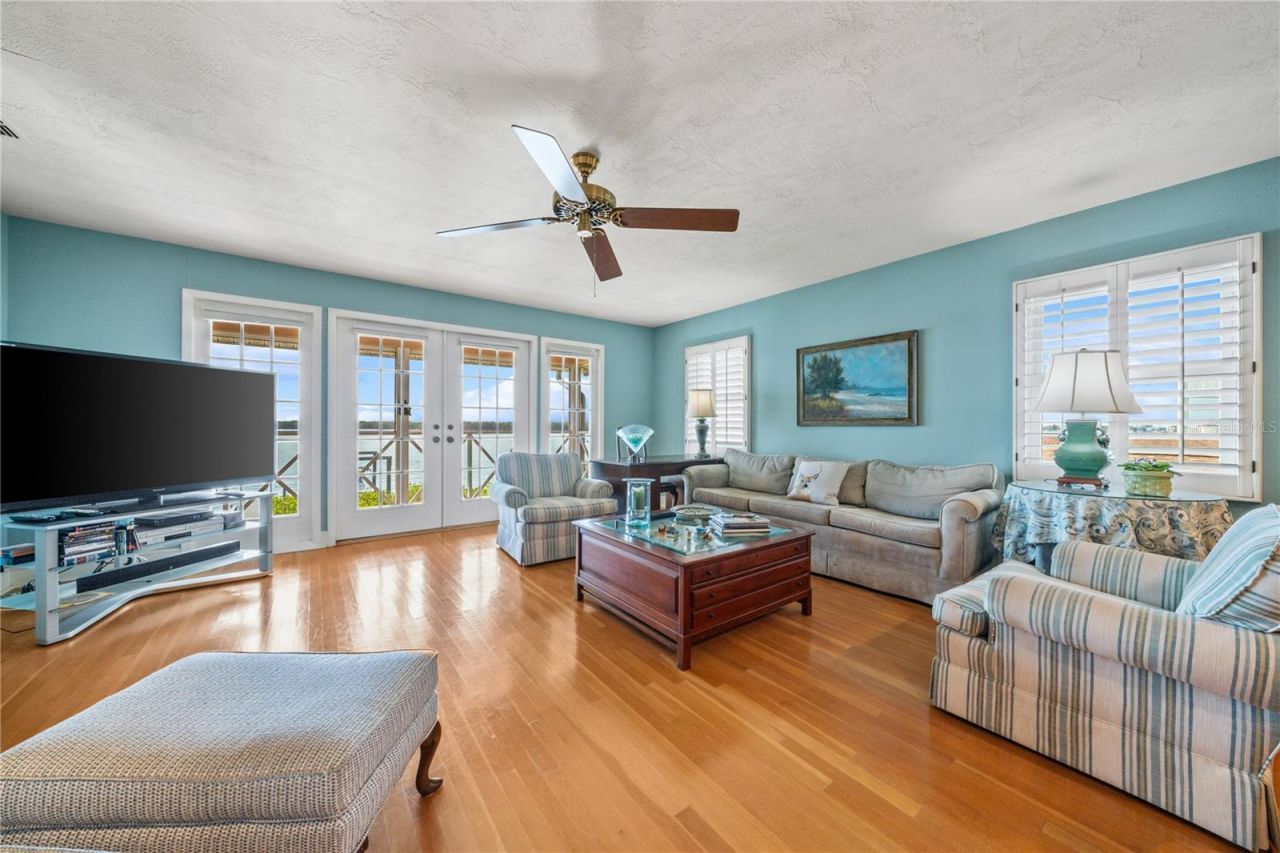 6663 Bayou Grande Boulevard Ne, Saint Petersburg, FL 33702 Photo