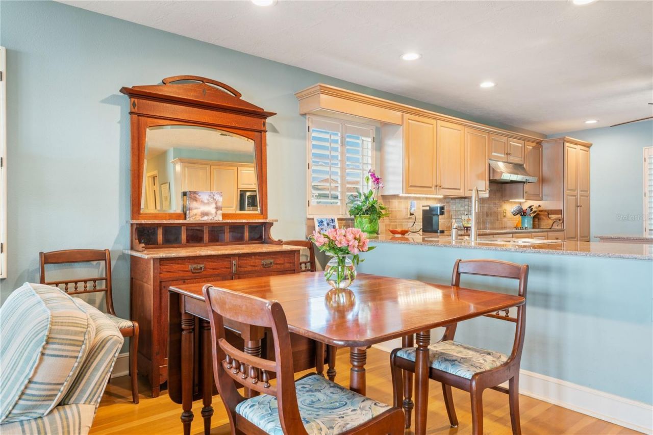 6663 Bayou Grande Boulevard Ne, Saint Petersburg, FL 33702 Photo