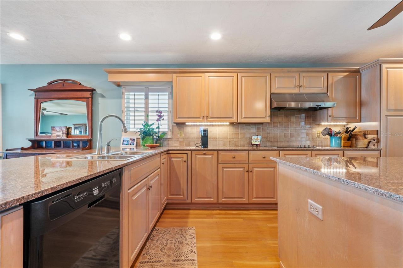 6663 Bayou Grande Boulevard Ne, Saint Petersburg, FL 33702 Photo