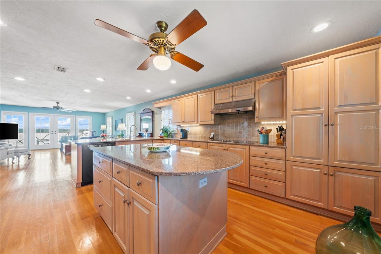 6663 Bayou Grande Boulevard Ne, Saint Petersburg, FL 33702 Photo