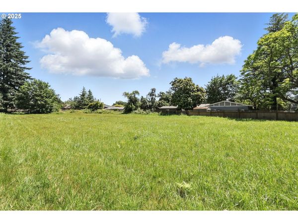 NE 5TH ST, Gresham, OR 97030